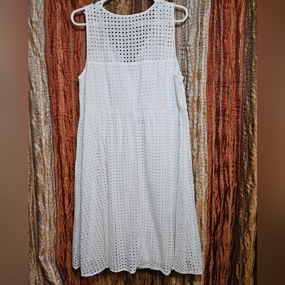 Lane Bryant White Sleeveless Eyelet Dress Plus Size 20 - Picture 2 of 7